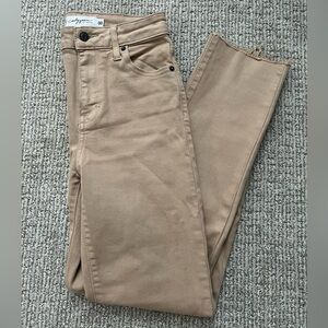 Carly Jean Los Angeles Chrissy jeans